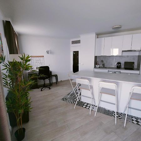 Incroyable T2 La Defense - Parking Gratuit Appartement Courbevoie Buitenkant foto