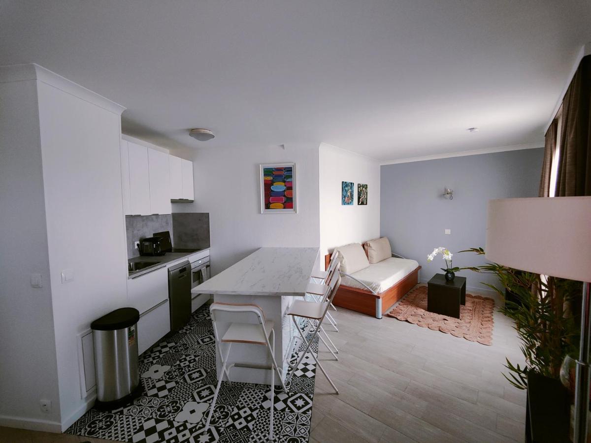 Incroyable T2 La Defense - Parking Gratuit Appartement Courbevoie Buitenkant foto